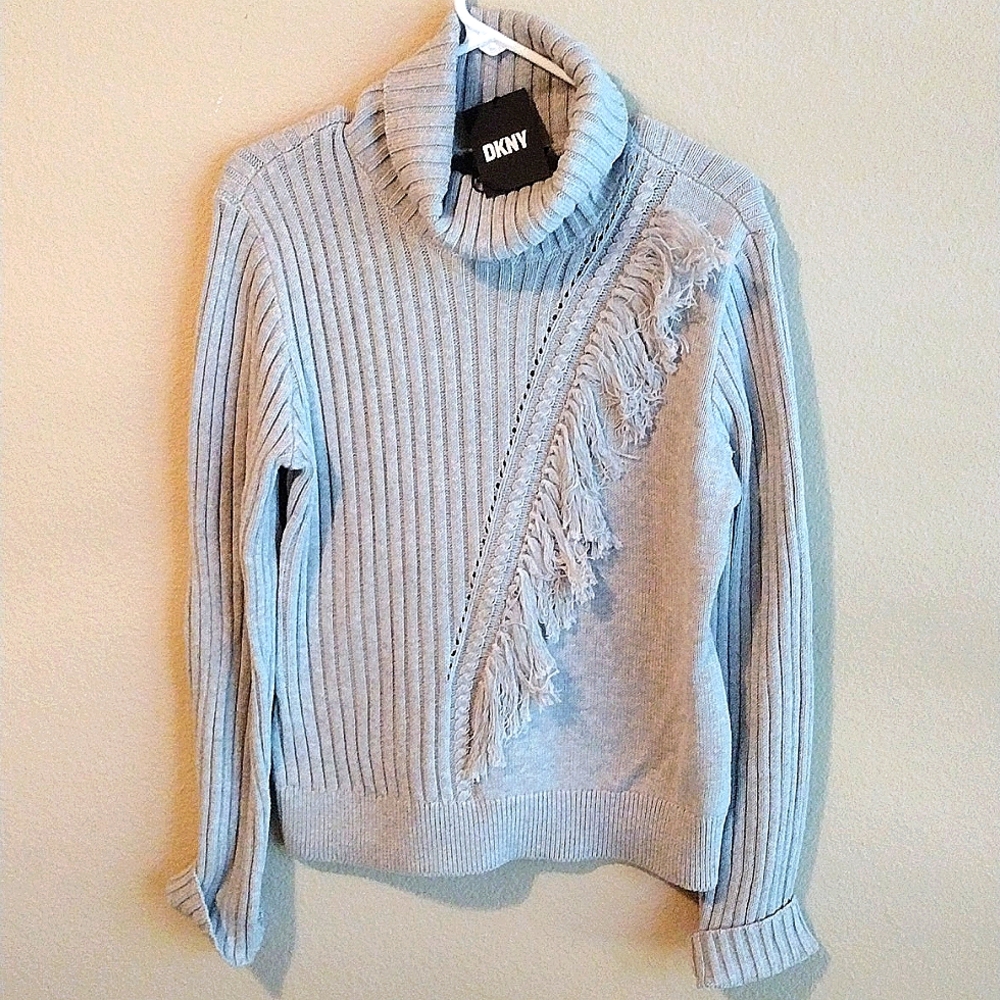 NWT* DKNY sweater